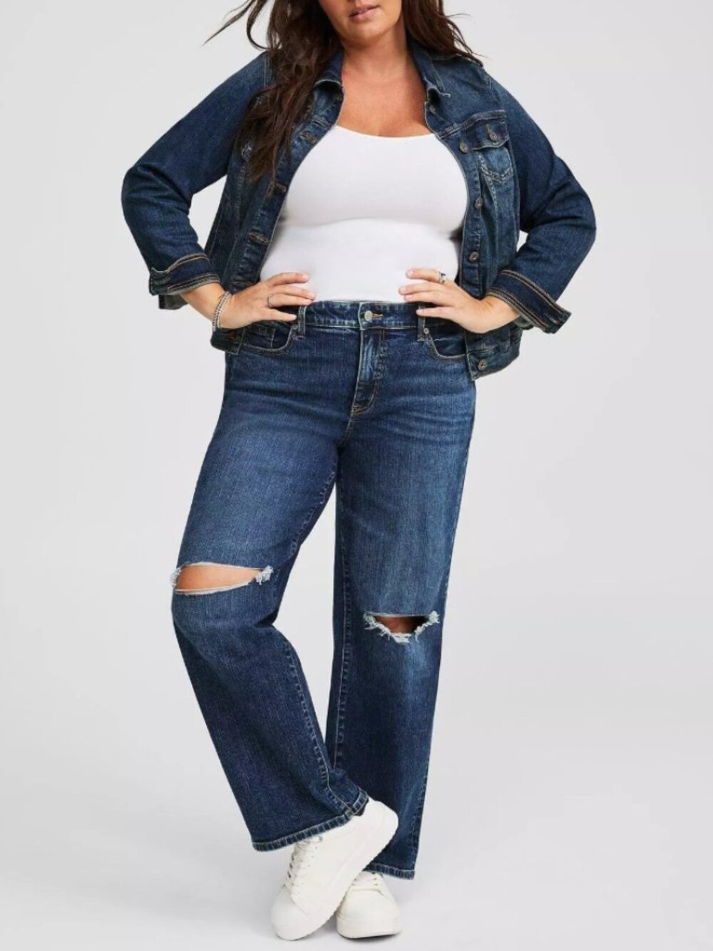 Torrid Perfect Wide Leg Vintage Stretch Mid-Rise Jean - 22S